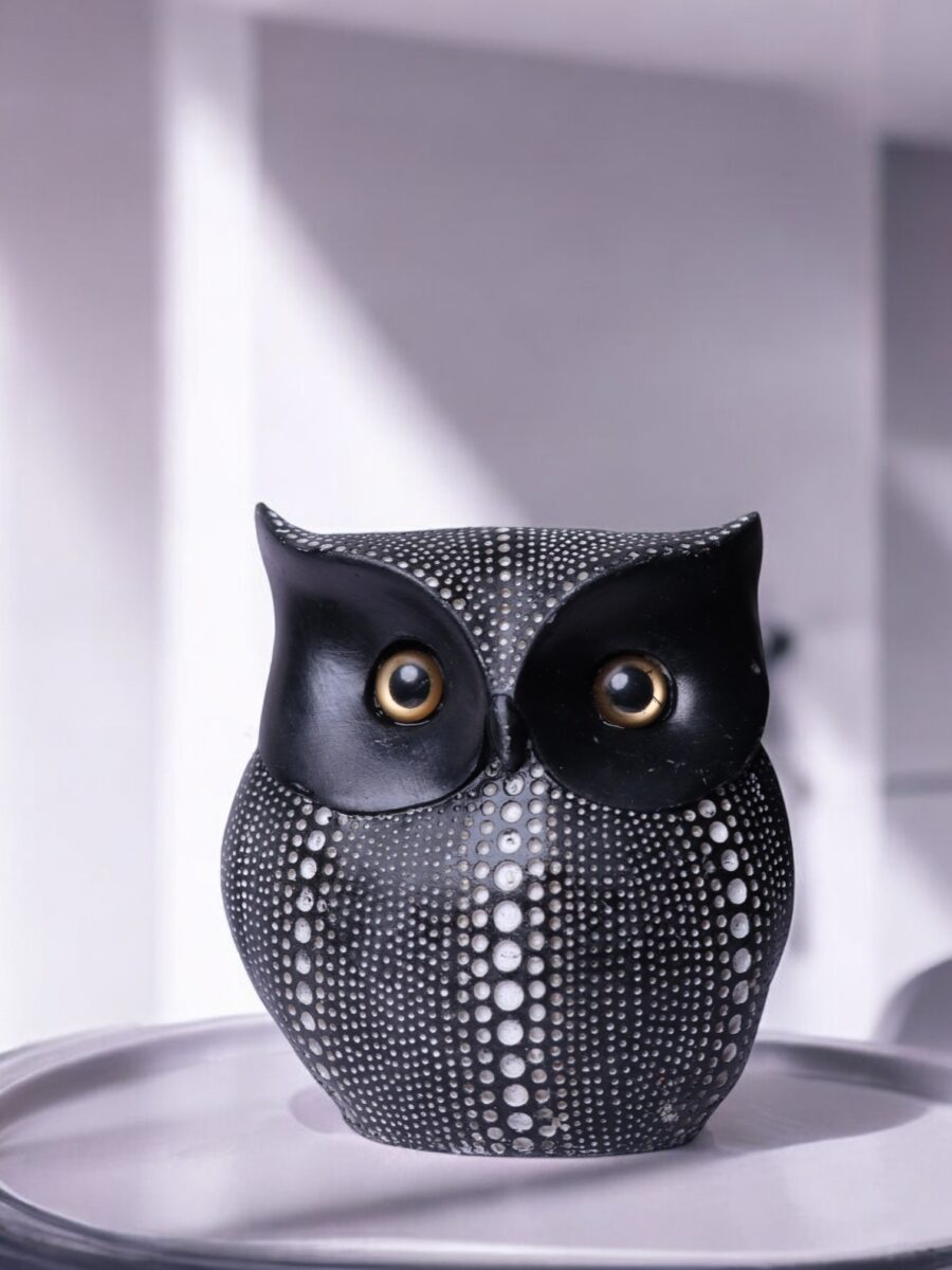 Nightwatch Owl Showpiece